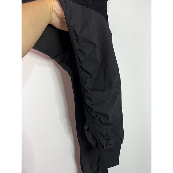 Lululemon Women's Studio Jogger in black size 8 - Picture 4 of 9